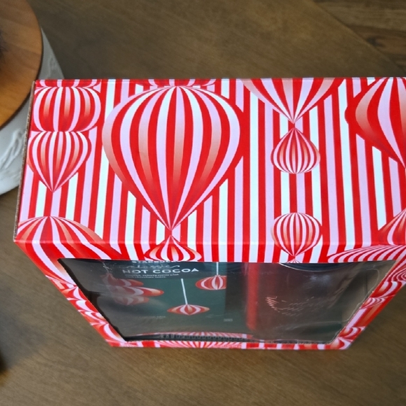 Starbucks Red Tumbler and Hot Cocoa Gift Set - Picture 7 of 11